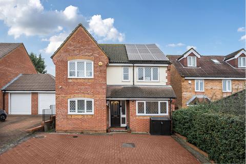 3 bedroom detached house for sale, Thellusson Way, Rickmansworth, Hertfordshire