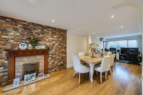 3 bedroom detached house for sale, Thellusson Way, Rickmansworth, Hertfordshire