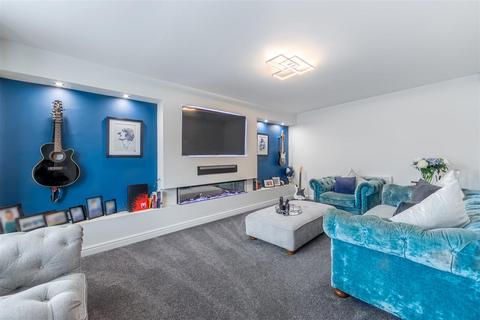 4 bedroom detached house for sale, Drumburgh Grove, Throckley, NE15