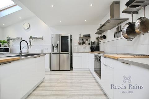 3 bedroom semi-detached house for sale, Gemini Drive, Merseyside L14