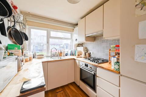 2 bedroom flat for sale, Thorpe Hall Road, Walthamstow, London, E17