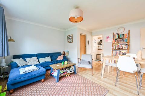 2 bedroom flat for sale, Thorpe Hall Road, Walthamstow, London, E17