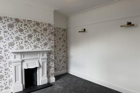 2 bedroom terraced house for sale, Railway Street Hadfield Glossop