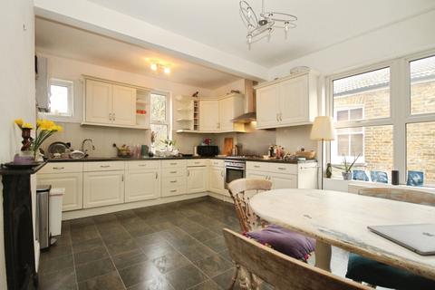 undefined, Lawrie Park Road, London, SE26