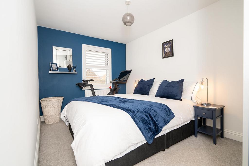 Bed 3.jpg