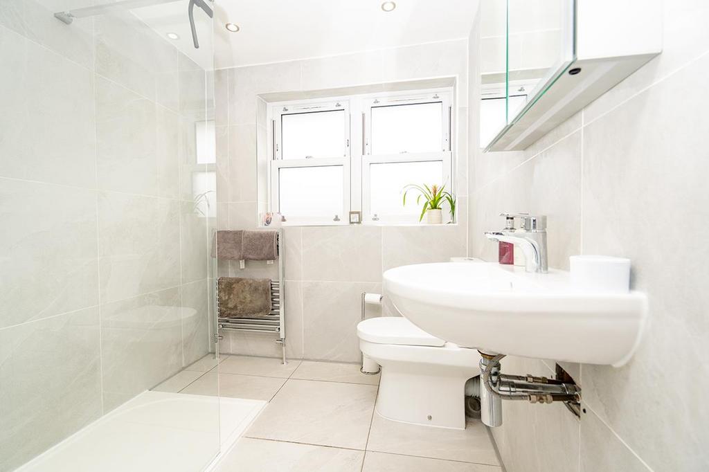 Ensuite.jpg