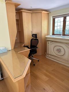 undefined, Virginia Water GU25