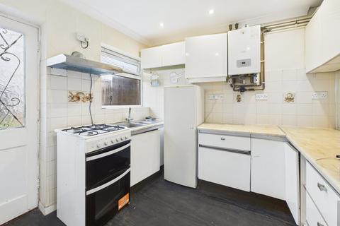 3 bedroom semi-detached house for sale, Salisbury Avenue, Slough, Berkshire, SL2