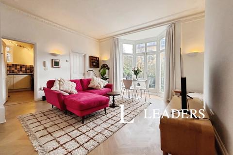 2 bedroom flat to rent, Albany Villas, BN3