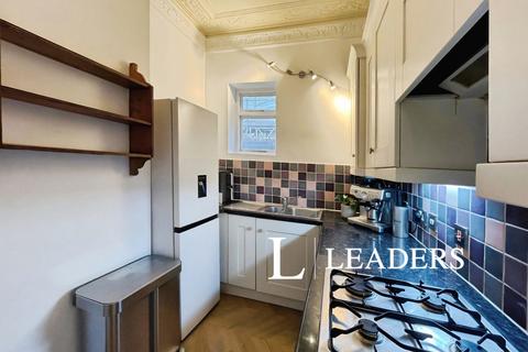 2 bedroom flat to rent, Albany Villas, BN3
