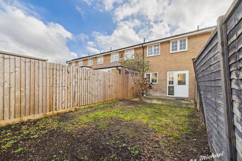 2 bedroom terraced house for sale, Crocus Drive, Aylesbury