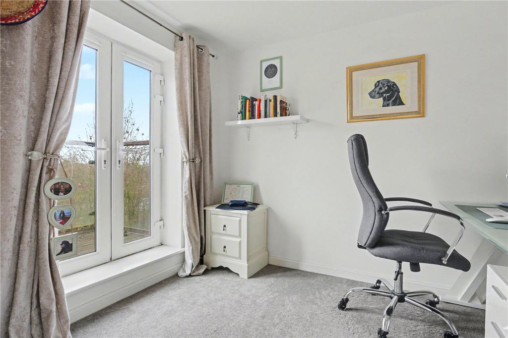 Bedroom/Study