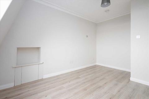 undefined, Dunfermline KY12