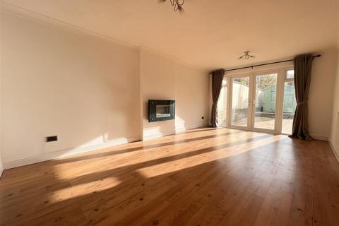 undefined, Home Farm, Swindon SN6