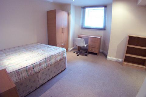 undefined, Hessle Place, Leeds LS6