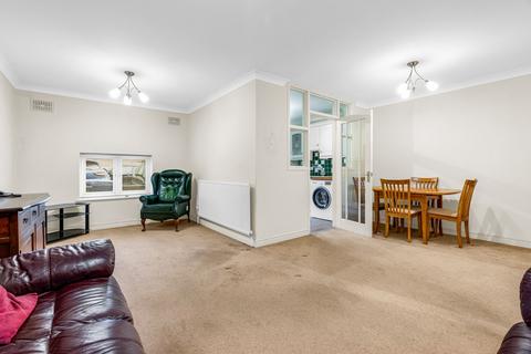 2 bedroom flat for sale, Star Street, Ware SG12