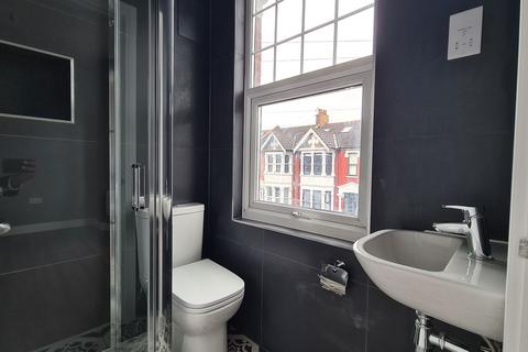 undefined, Avonwick Road, Hounslow, TW3