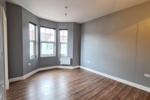 undefined, Avonwick Road, Hounslow, TW3