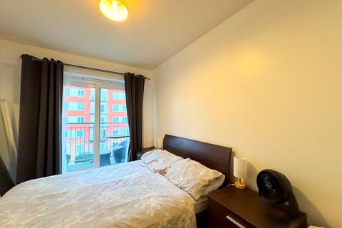 1 bedroom flat for sale, Heritage Avenue, Bantam House, NW9