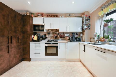 undefined, Walpole Road, Colliers Wood SW19