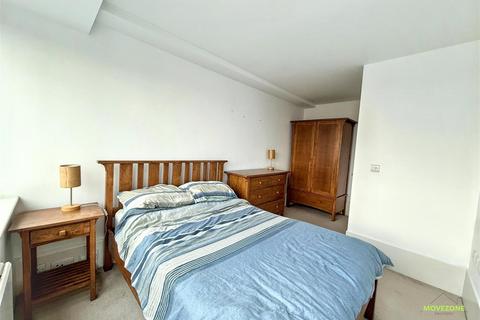 2 bedroom flat to rent, George Beard Road, London, SE8
