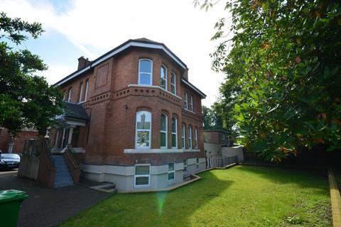 2 bedroom flat to rent, 2 Parsonage Road, Manchester M20