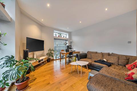 2 bedroom flat for sale, Webster Road, New Concorde Apartments, SE16
