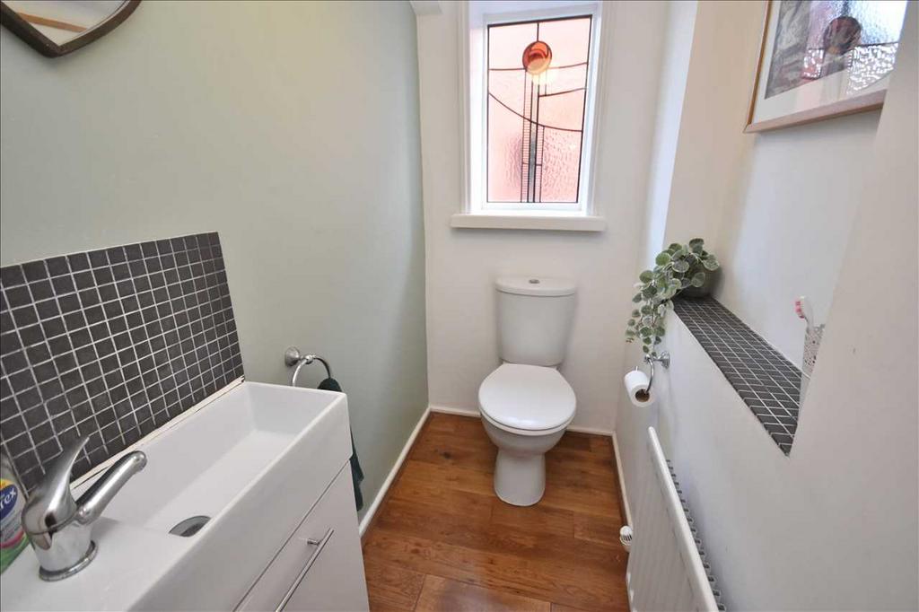 Cloakroom/WC