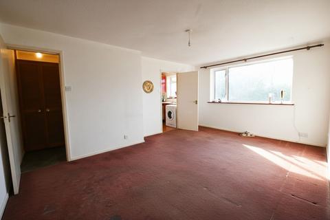 2 bedroom flat for sale, Kellbrook Crescent, Heath View Kellbrook Crescent, M7