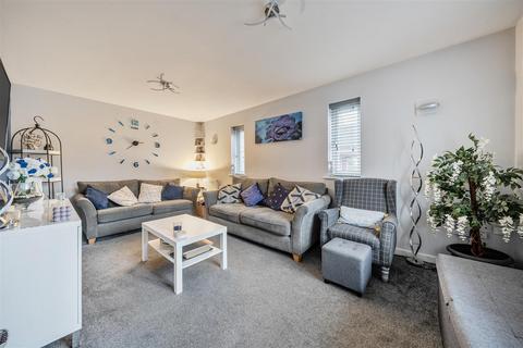 4 bedroom end of terrace house for sale, Ashmead Road, Bedford