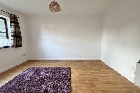 1 bedroom apartment for sale, Heath Road, BAGSHOT GU19