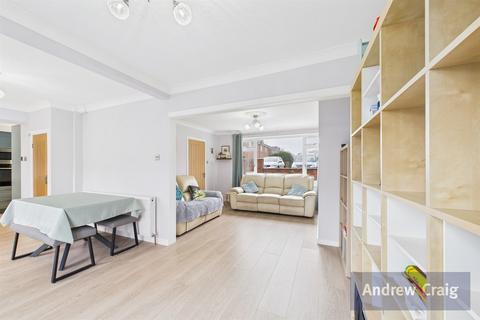 3 bedroom semi-detached house for sale, Kent Avenue, Hebburn