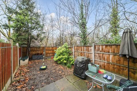 2 bedroom end of terrace house for sale, Reveley Square, London, SE16