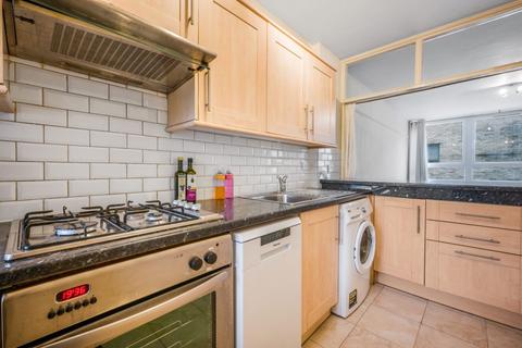 2 bedroom maisonette to rent, Kiln Place, London NW5