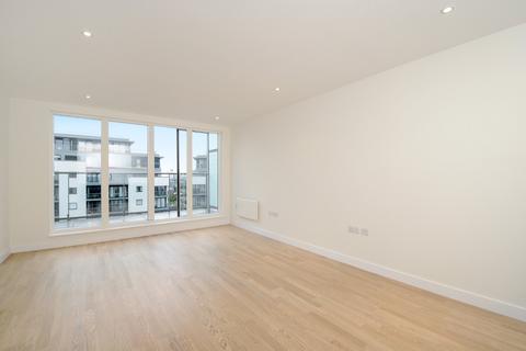 1 bedroom flat to rent, Pump House Crescent, Brentford, London, TW8