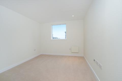 1 bedroom flat to rent, Pump House Crescent, Brentford, London, TW8