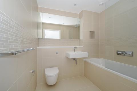 1 bedroom flat to rent, Pump House Crescent, Brentford, London, TW8