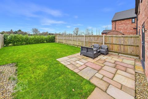 3 bedroom semi-detached house for sale, Observer Close, Freethorpe, Norwich