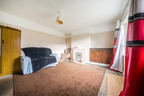 4 bedroom semi-detached house for sale, Avon Road, Gloucestershire GL52