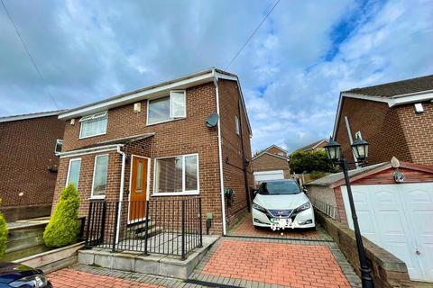undefined, Woodlands Close, Huddersfield
