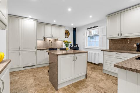 undefined, Lower Road, Ware SG12