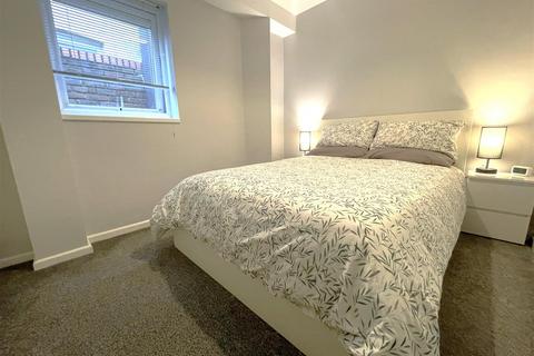 2 bedroom flat for sale, The Willows, Twyford Avenue, Portsmouth