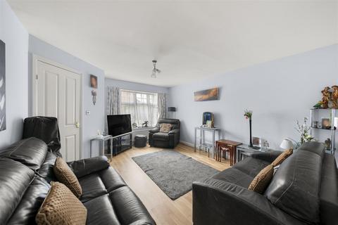 4 bedroom terraced house for sale, Garrison Close, Hounslow TW4