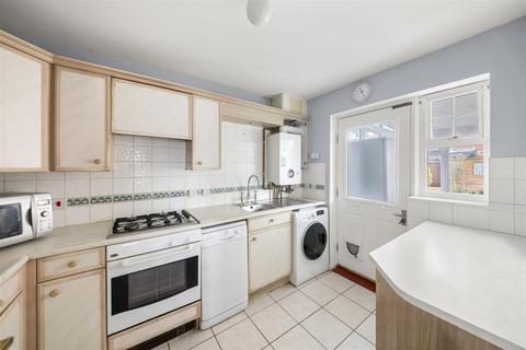 4 bedroom terraced house for sale, Garrison Close, Hounslow TW4