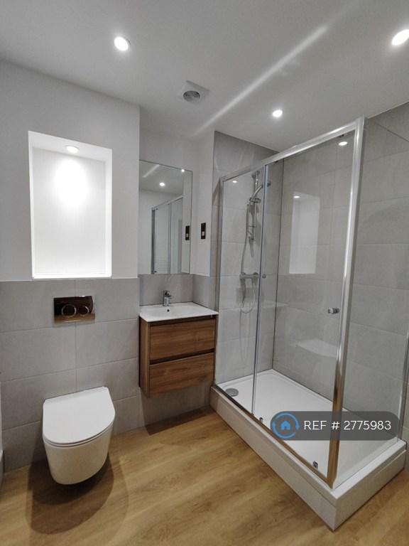 Ensuite Bathroom