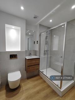 2 bedroom flat to rent, City Walk, London, SE1