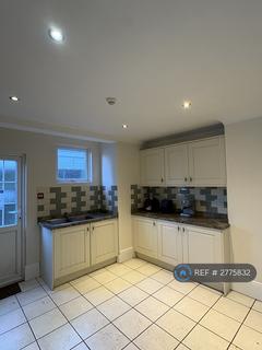 1 bedroom in a house share to rent, Wyndham Avenue, Margate, CT9