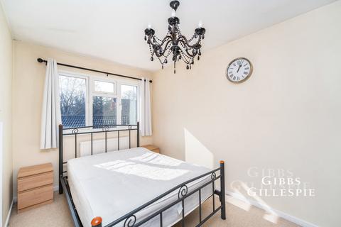 1 bedroom terraced house to rent, Hindhead Close, Hillingdon, UB8