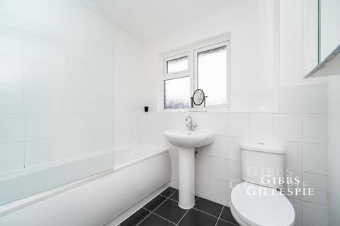 1 bedroom terraced house to rent, Hindhead Close, Hillingdon, UB8