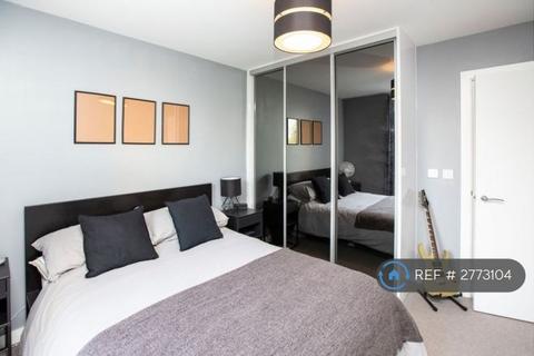 1 bedroom flat to rent, Porcelain House, London, E3